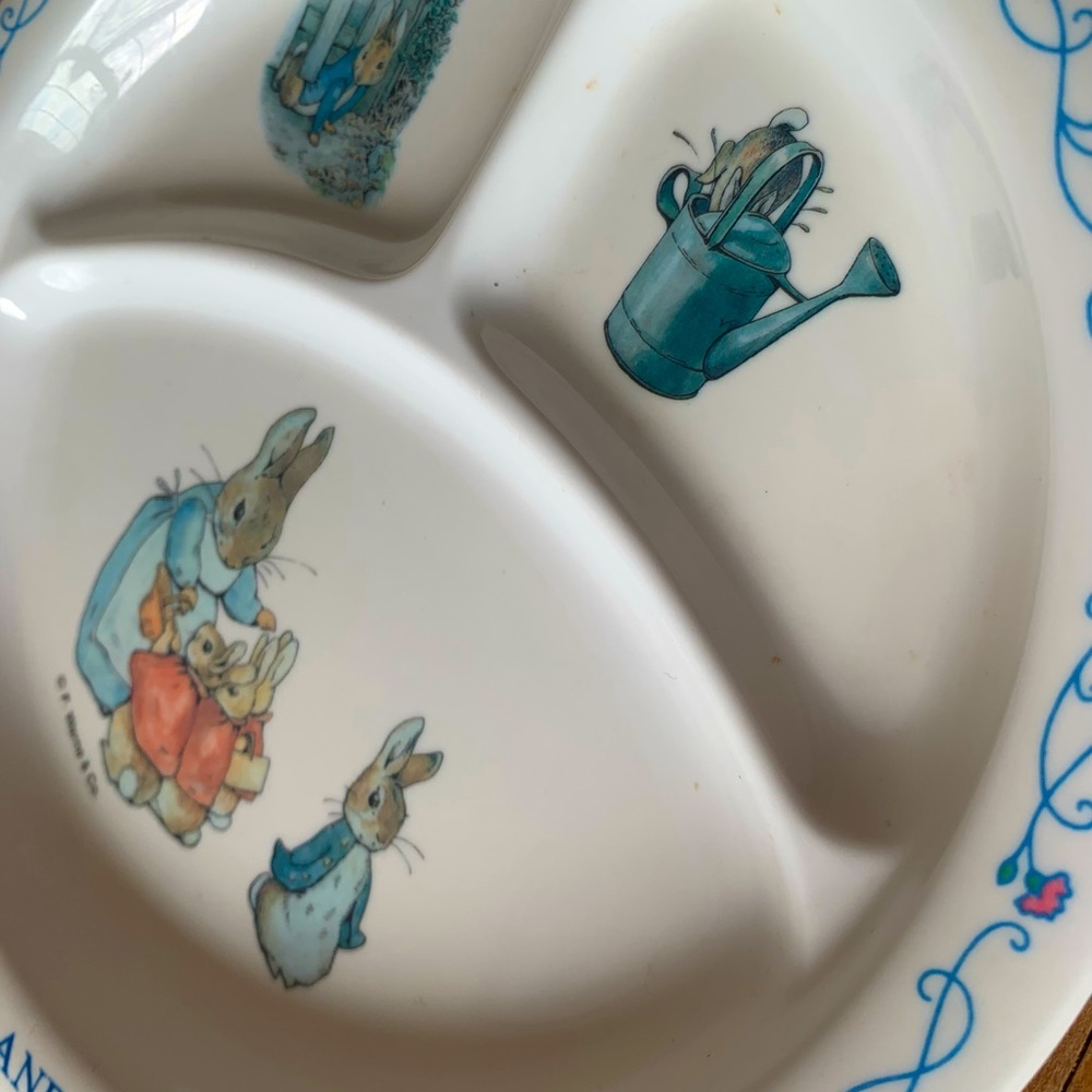 Peter Rabbit & Friends Set - Divided Plate and Bowl - Picture 4 of 9